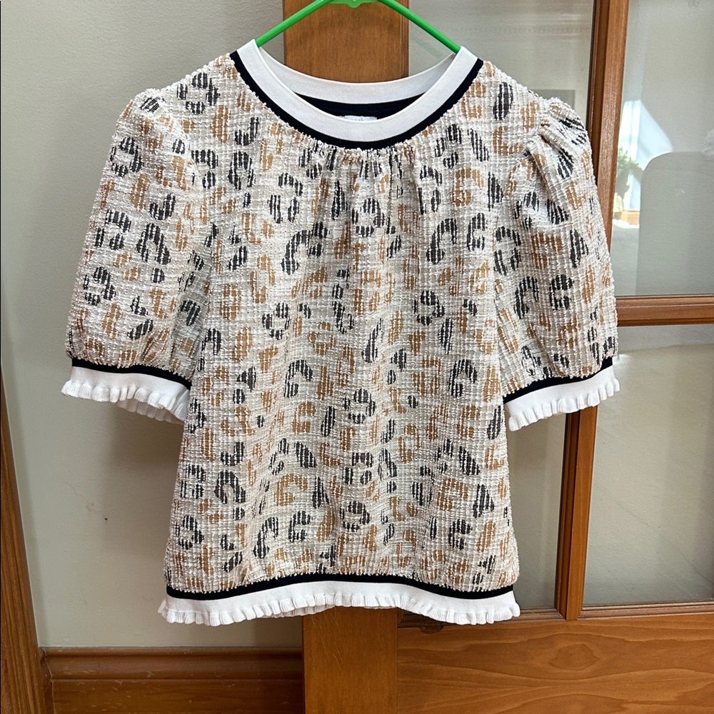 Voy Leopard Print Puff Sleeve Top